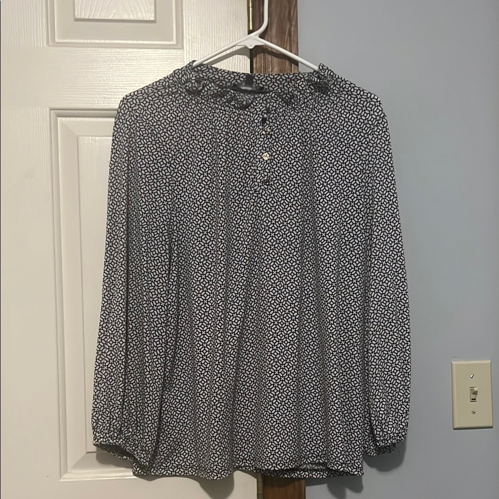 Adrianna Papell Black and White Blouse